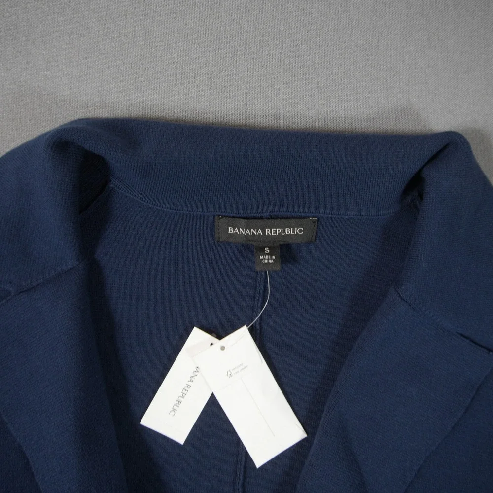 Banana Republic finish wardrobe settings